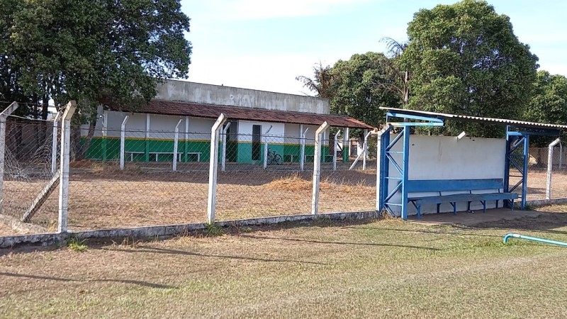 Definida empresa que fará a manutenção das praças esportivas em Araguari