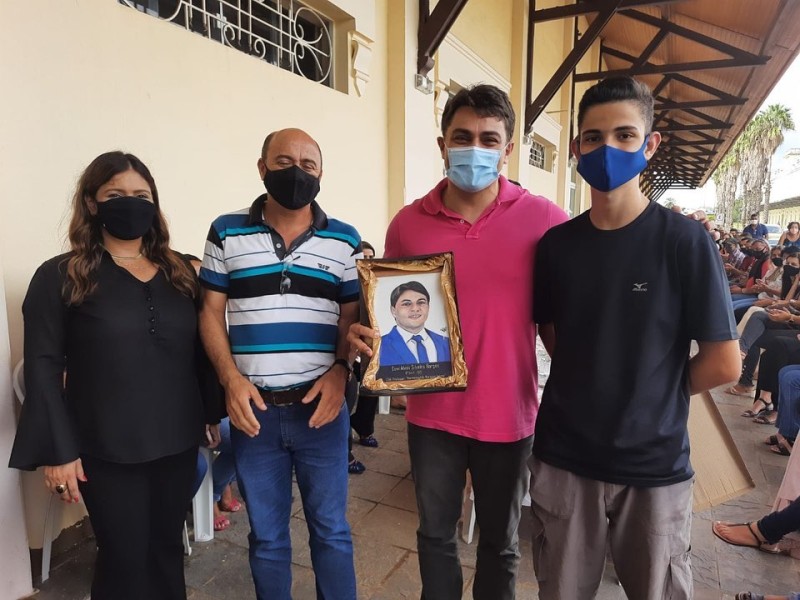 Secretaria de Educação de Araguari realiza confraternização com os colaboradores