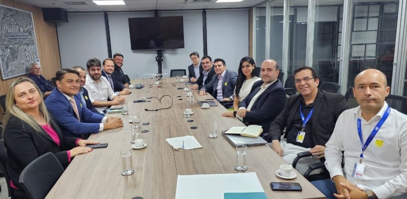 Renato Carvalho lidera comitiva na Capital Federal