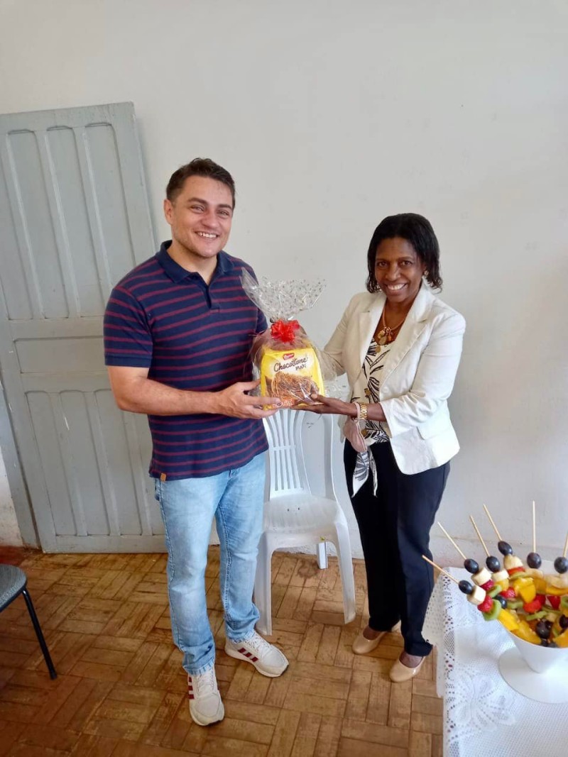 Equipe da secretaria de Agricultura recebe visita do prefeito e vice-prefeita