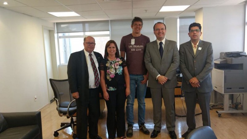 Equipe da Secretaria de Educação acompanhados pelo Deputado Tenente Lúcio cumprem agenda no FNDE