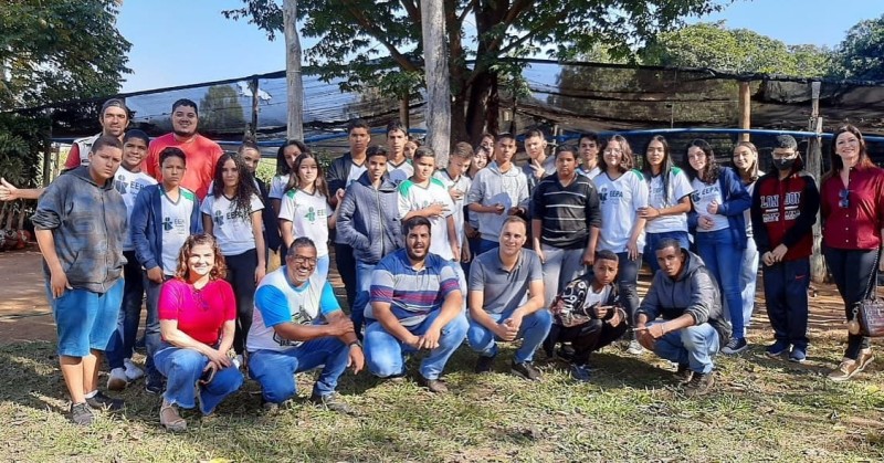 Alunos da escola Paes de Almeida participam do evento “Um dia no Viveiro”