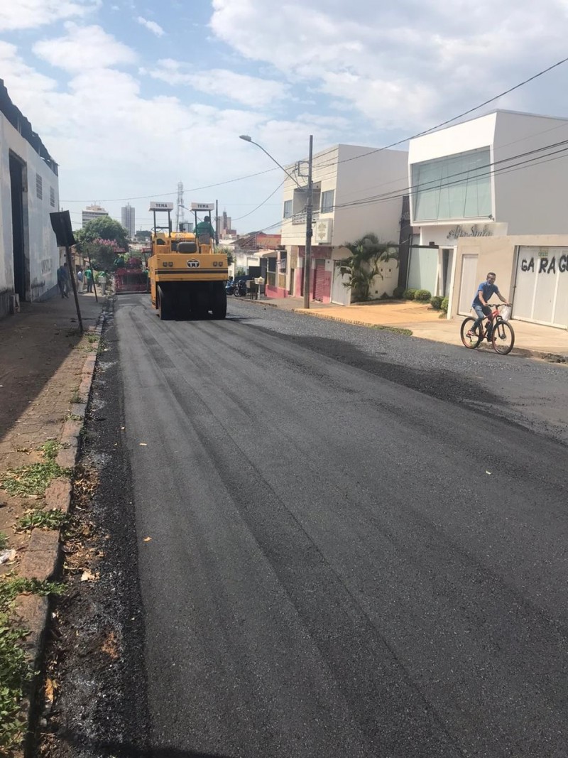 Prefeitura de Araguari inicia recapeamento de importantes vias do município