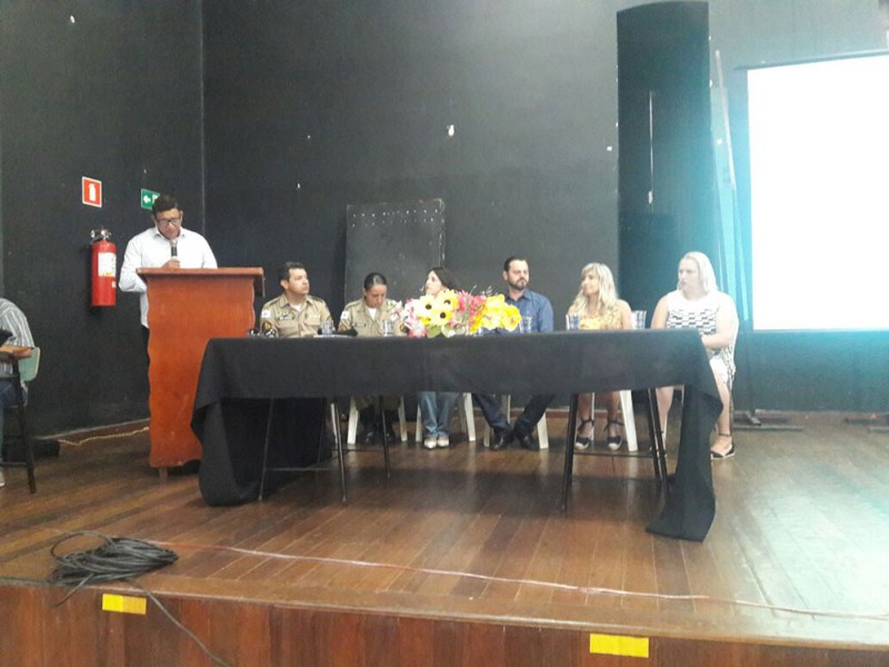 Conselho Municipal da Mulher realiza palestra sobre as “Formas de Prevenção à Violência Contra a Mulher”