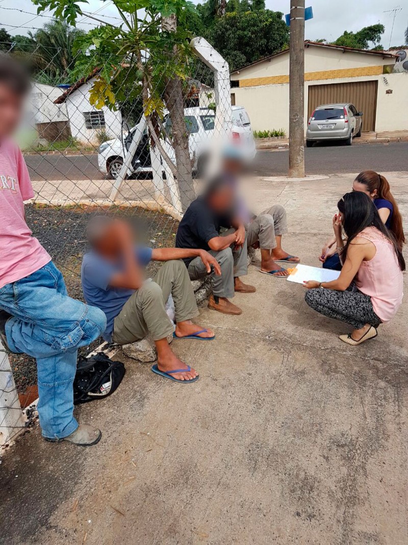AÇÃO DE ABORDAGEM tira moradores da rua