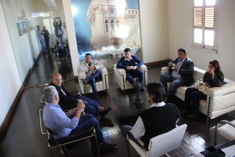 Prefeito Marcos Coelho recebe visita do Prefeito de Planura