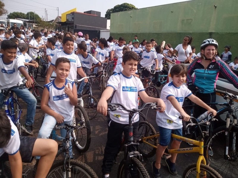 Educação de Araguari em Movimento