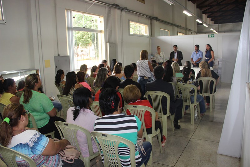 Secretaria de Educação convoca funcionários desviados de função