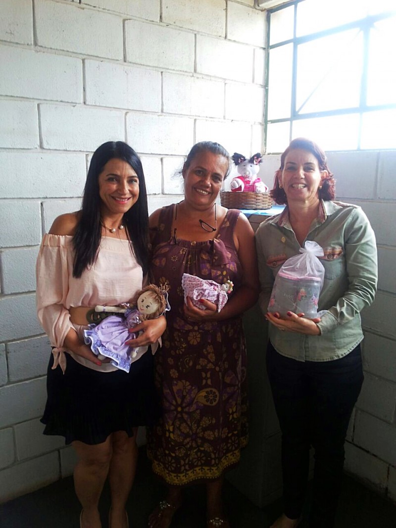 SECRETÁRIA EUNICE MENDES VISITA  COORDENADORA DO MUP