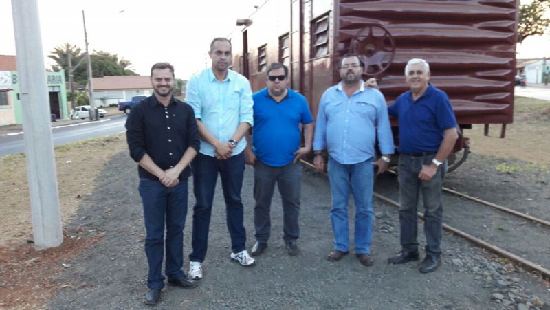 Prefeito recebe representantes da AMITAM