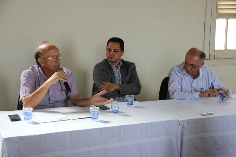 SECRETÁRIO DE SAÚDE REALIZA COLETIVA DE IMPRENSA