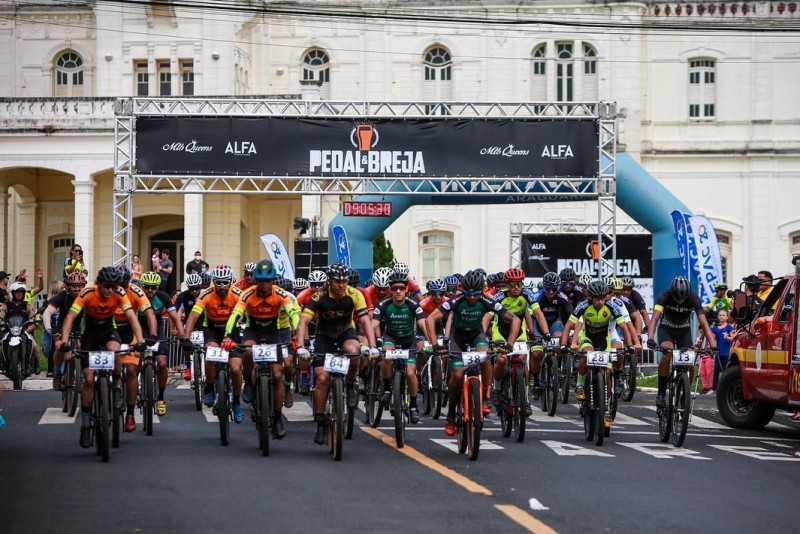 Evento Pedal e Breja abrilhanta o domingo esportivo em Araguari