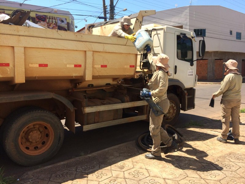Mutirão de limpeza da Prefeitura de Araguari no bairro Novo Horizonte recolhe mais de 12 toneladas de material