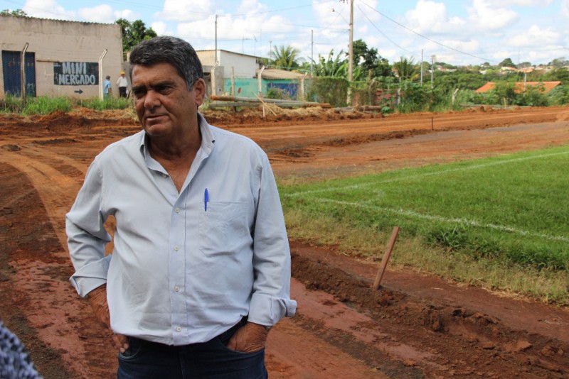 Prefeitura inicia construção de pista de atletismo