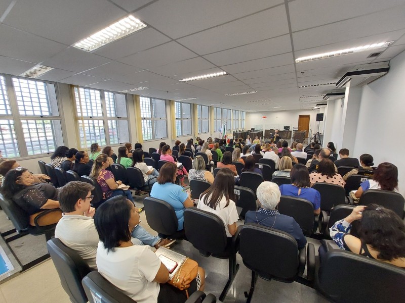 Educação de Araguari em Movimento