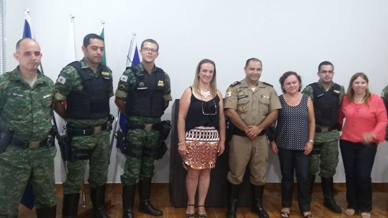 Formando Campeões para a Vida é tema de reunião