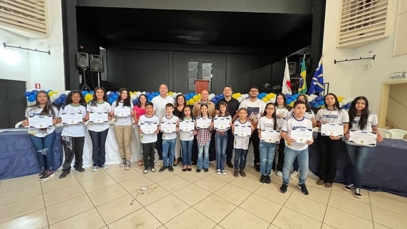 Secretários Mirins são diplomados e já participam de atividades junto à comunidade