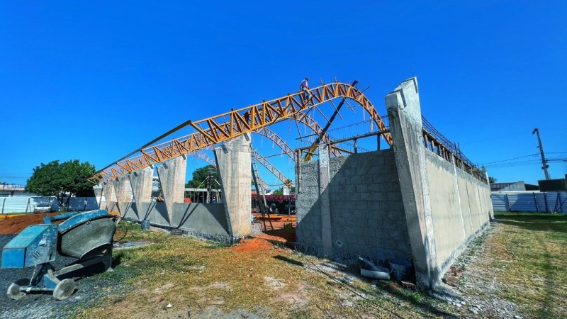 Obras abandonadas há anos são retomadas em Araguari