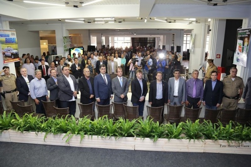 Solenidade de abertura da Fenicafé é prestigiada por autoridades nacionais