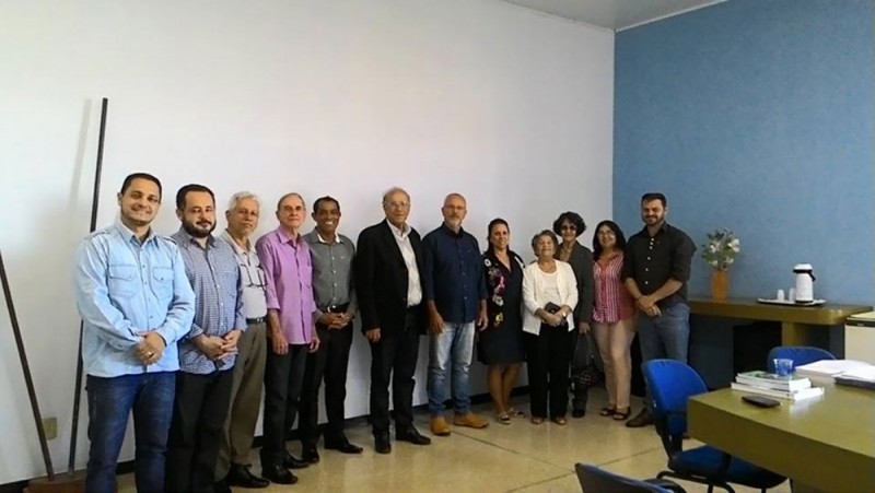 Prefeito recebe Imortais da Academia de Letras e Artes de Araguari