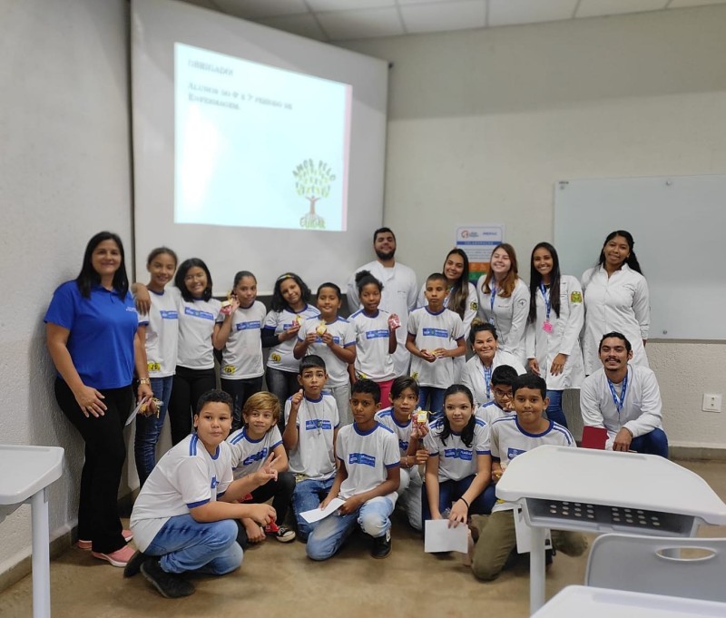 Alunos do CEM Rosângela de Fátima exercitam a curiosidade intelectual