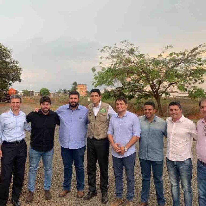Prefeito Renato Carvalho participa de cerimônia na VLI ao lado do Ministro da Infraestrutura Marcelo Sampaio