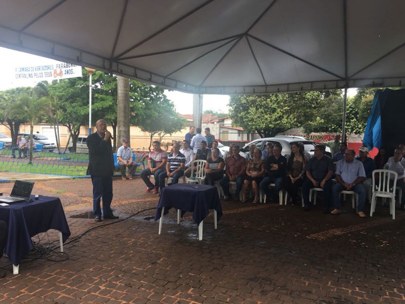 Prefeito Marcos Coelho participa dos 64 anos de Centralina