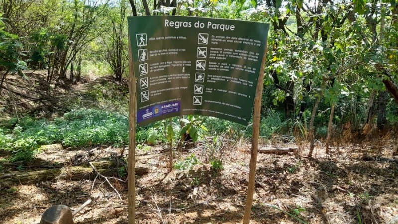 Espaços de convivência sofrem com vandalismo em Araguari