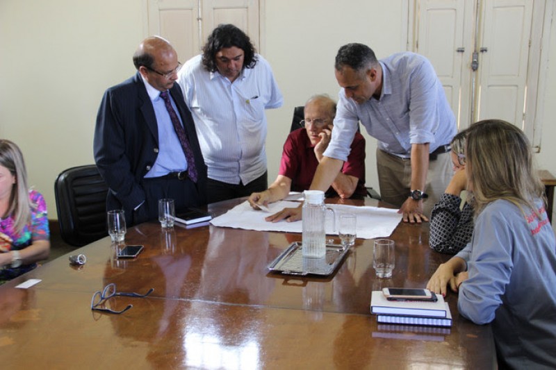 Empresário indiano investe em Araguari