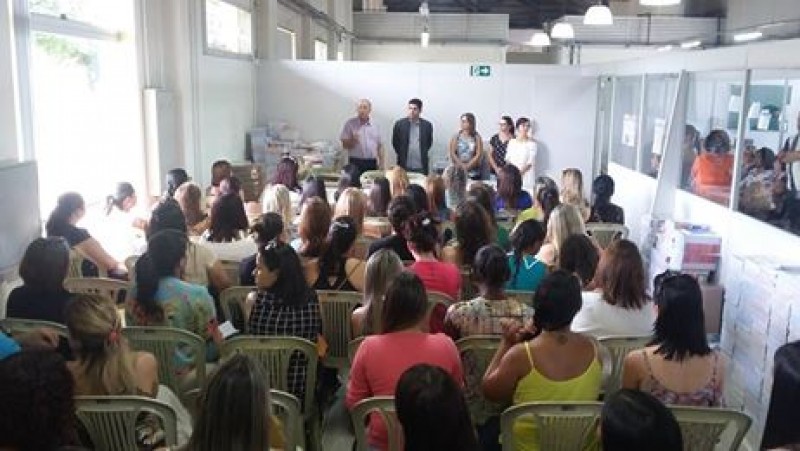 Novos professores tomam posse na Rede Municipal de Ensino