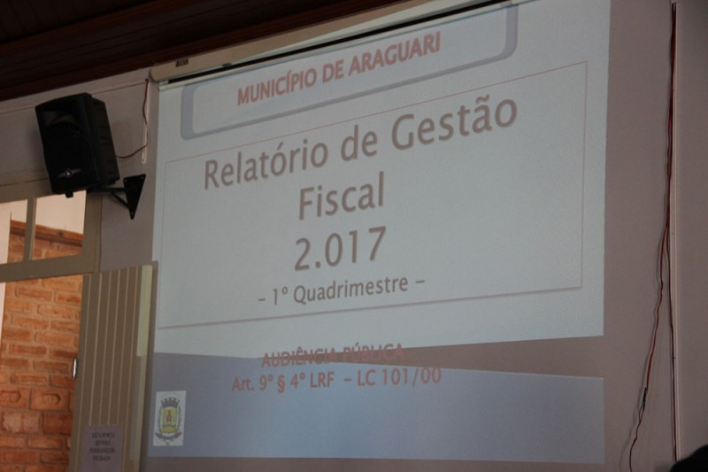Secretários prestam contas à população em audiência na Câmara Municipal