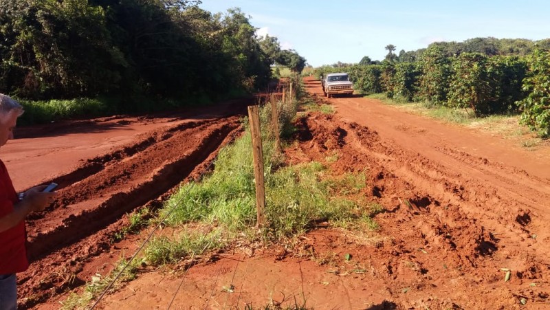 Prefeitura de Araguari segue com recuperação de estradas e pontes na zona rural