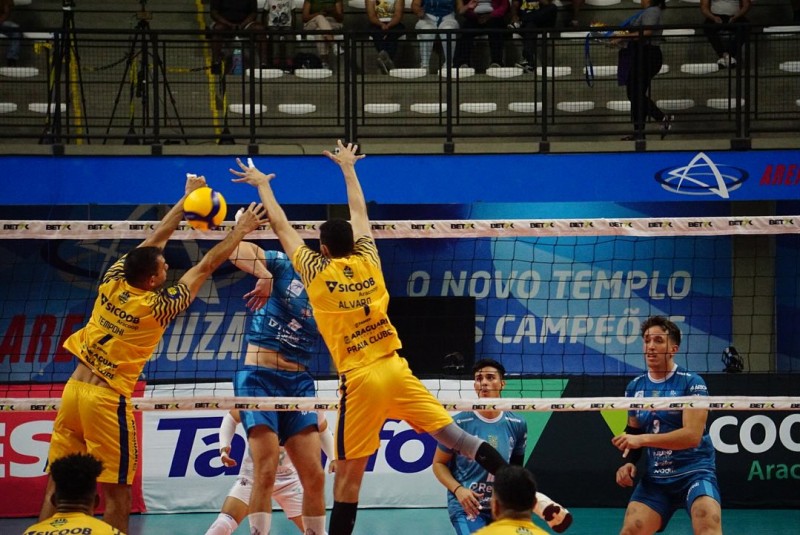 Araguari Vôlei atropela o Suzano fora de casa pela Superliga de Vôlei