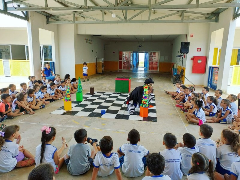 Educação de Araguari em Movimento: CMEIs recebem Beltrano, o contador de história