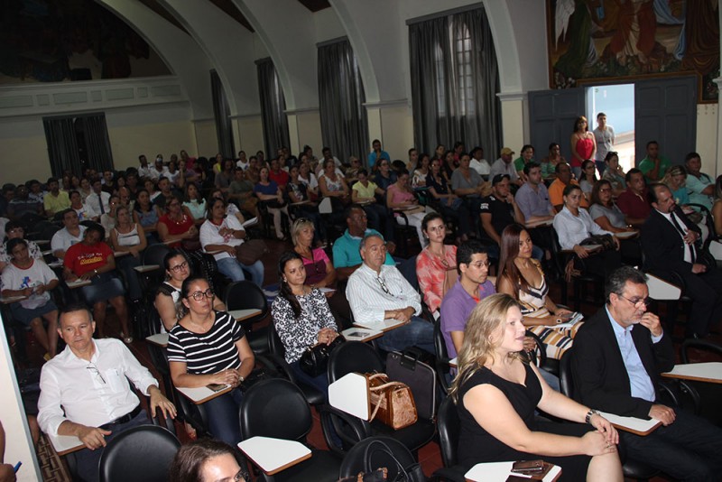 Palestra sobre o tema foi realizada ontem na Capela do IMEPAC