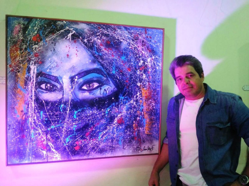 Rostos em exposição na Casa da Cultura de Araguari
